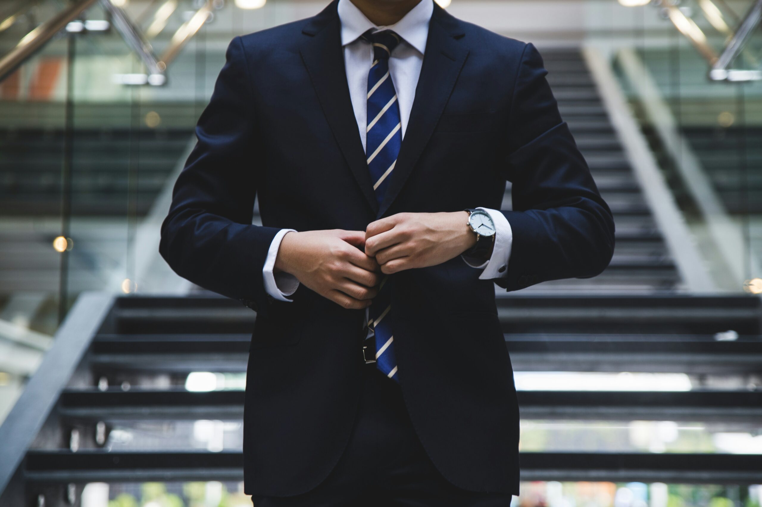Anwalt-Anzug-Marketing-Werbeagentur-Palma